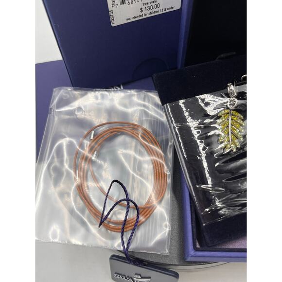 Swarovski Crystal VNTG "Endangered Wildlife" 1029735 Tiger and Palm Charms Set - Picture 5 of 7